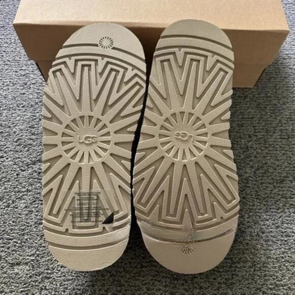 New UGG Tazz Mustard Seed Sandals Women Slipper - Picture 2 of 7